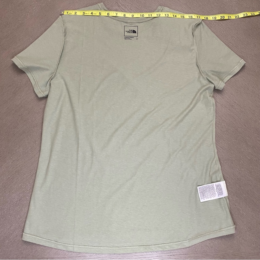 NWT The North Face Women’s Tea Green W Terrain SS Large Short Sleeve Tee - Picture 7 of 16